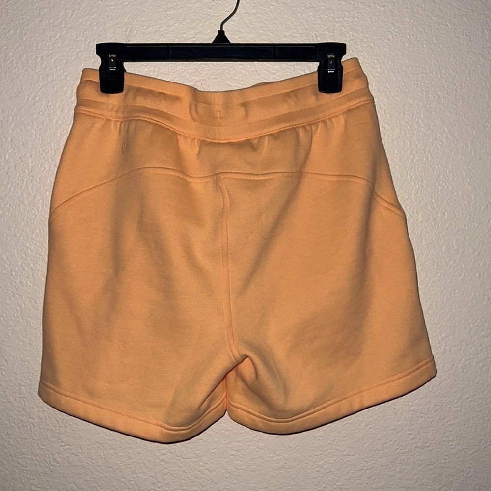 Lululemon high waist scuba shorts